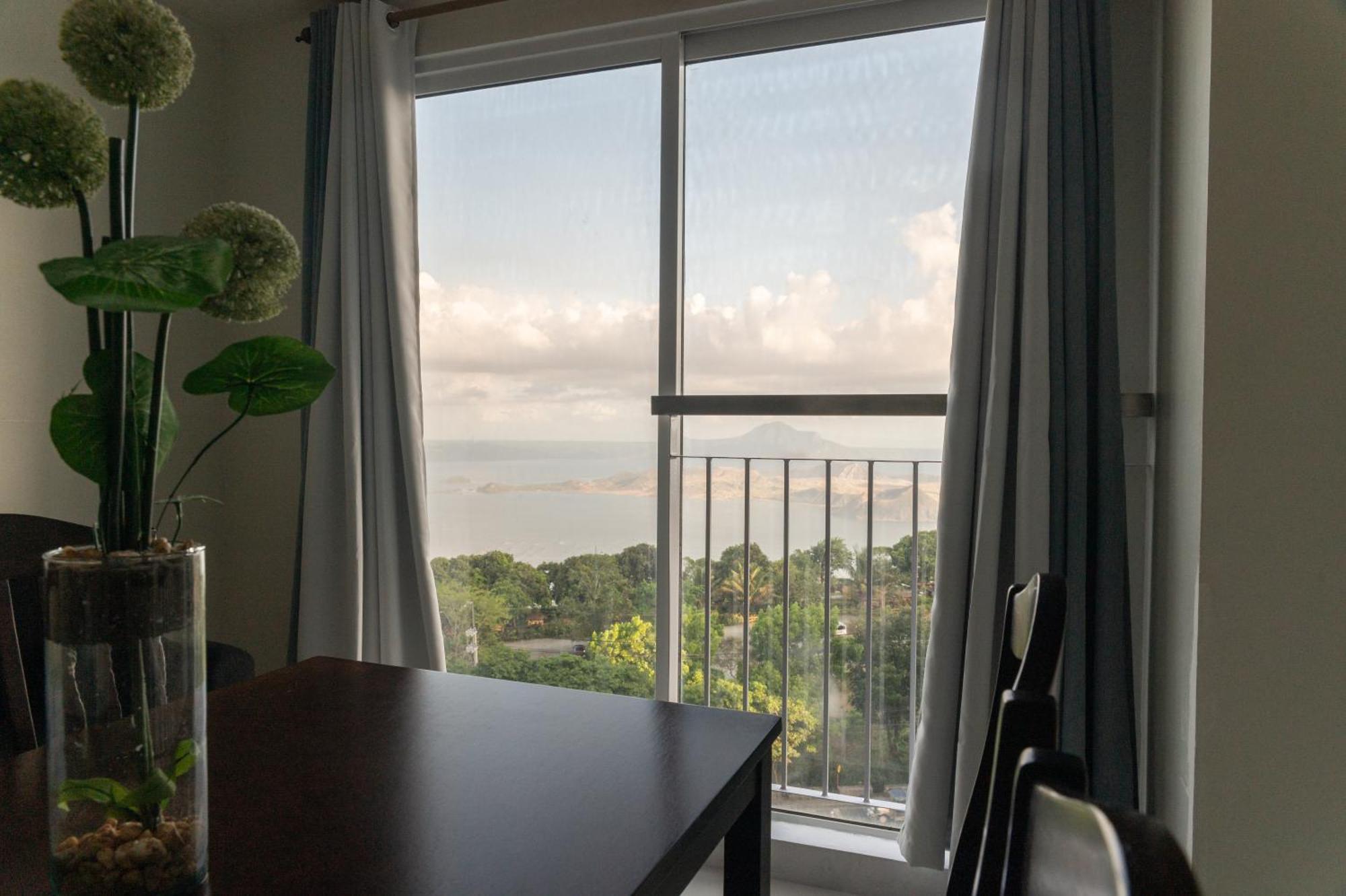 Wind Residence 4 Tagaytay City Екстер'єр фото