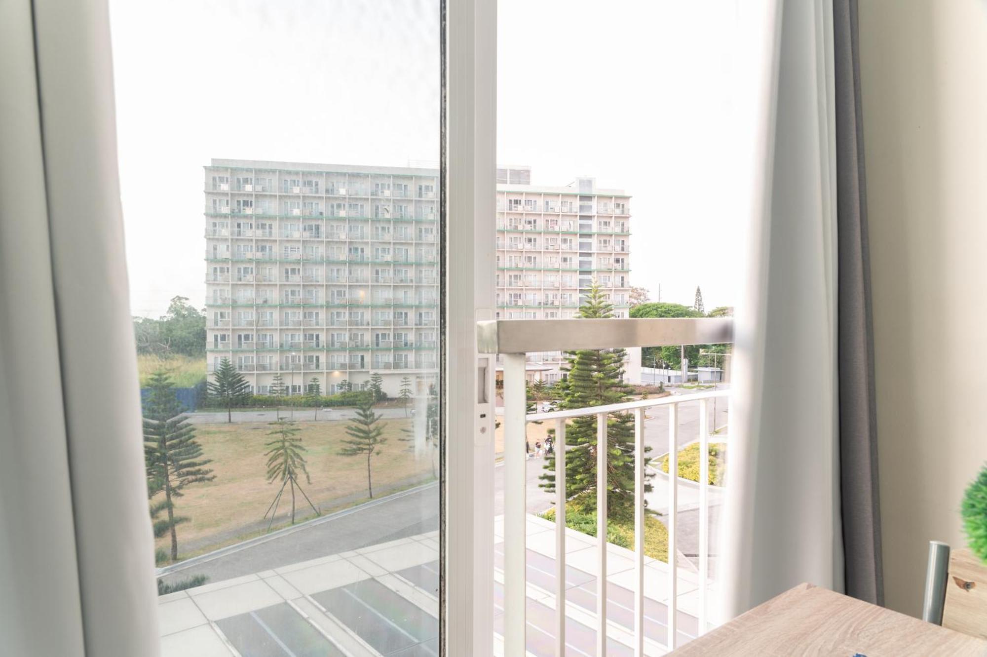 Wind Residence 4 Tagaytay City Екстер'єр фото